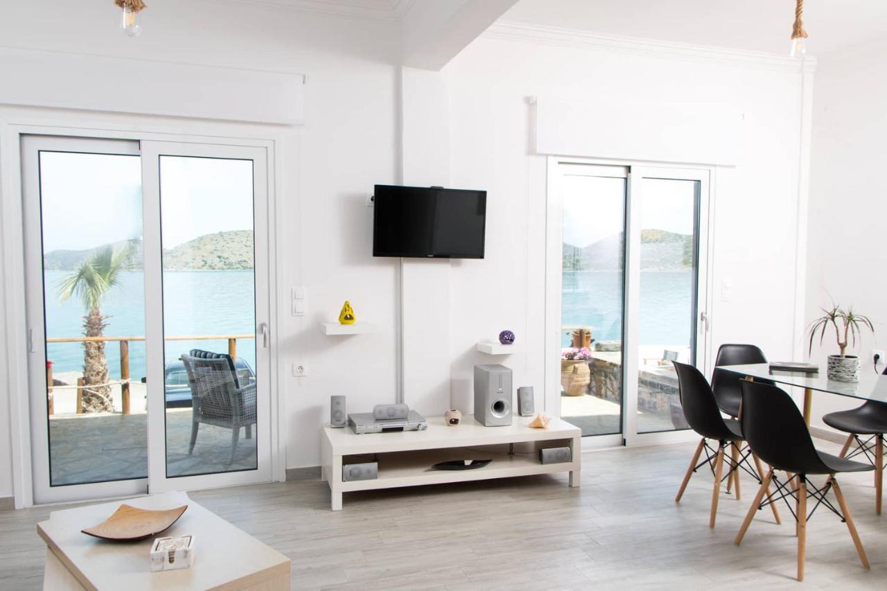 Iliana Sea Side House Villa Elounda Buitenkant foto